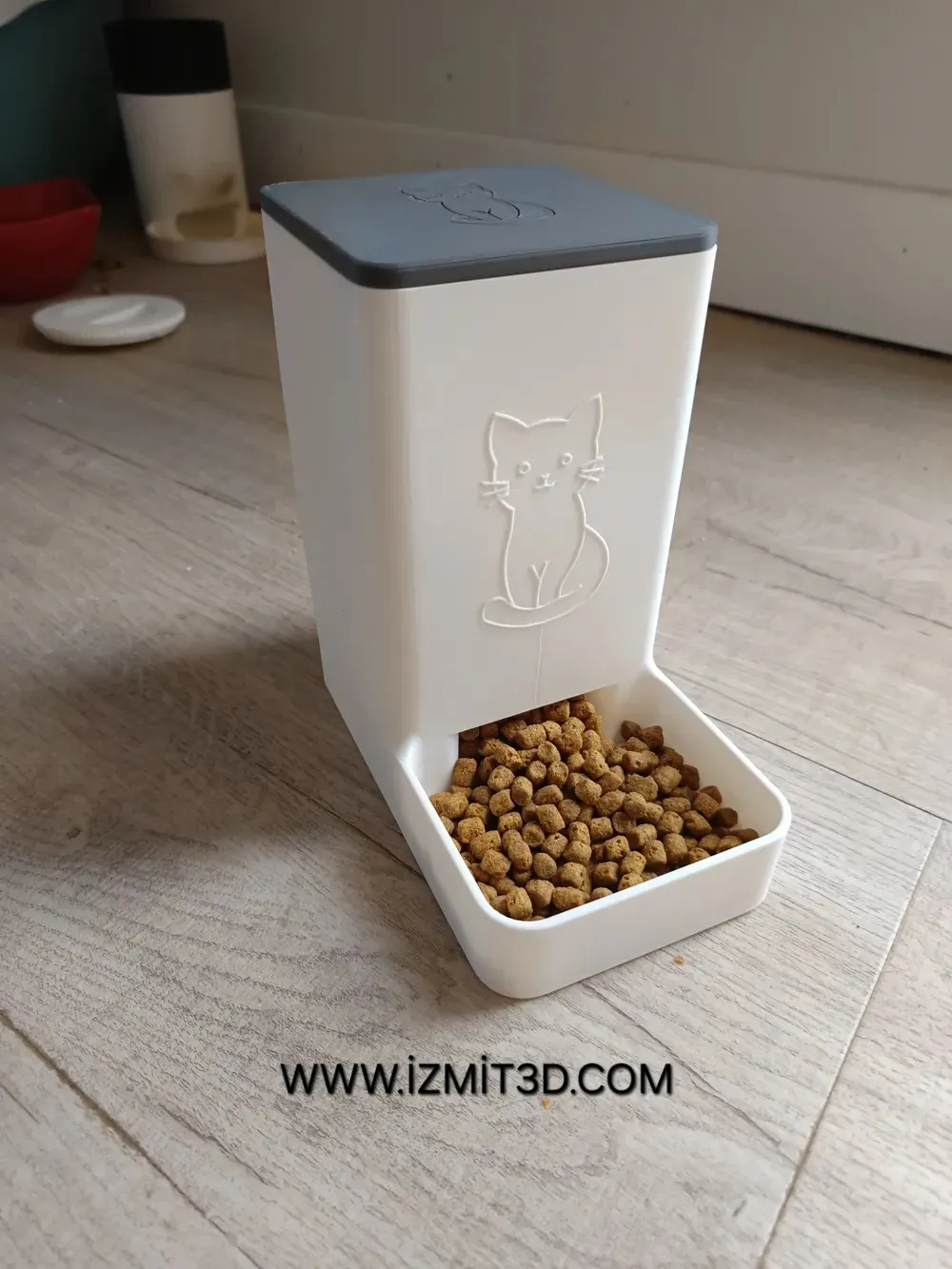 Pratik kedi köpek yemlik